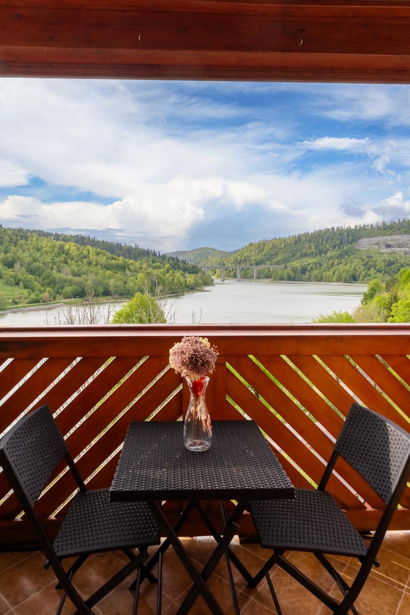 Cozy Apartment Lida Near Lake Bajer, Fužine Exterior foto